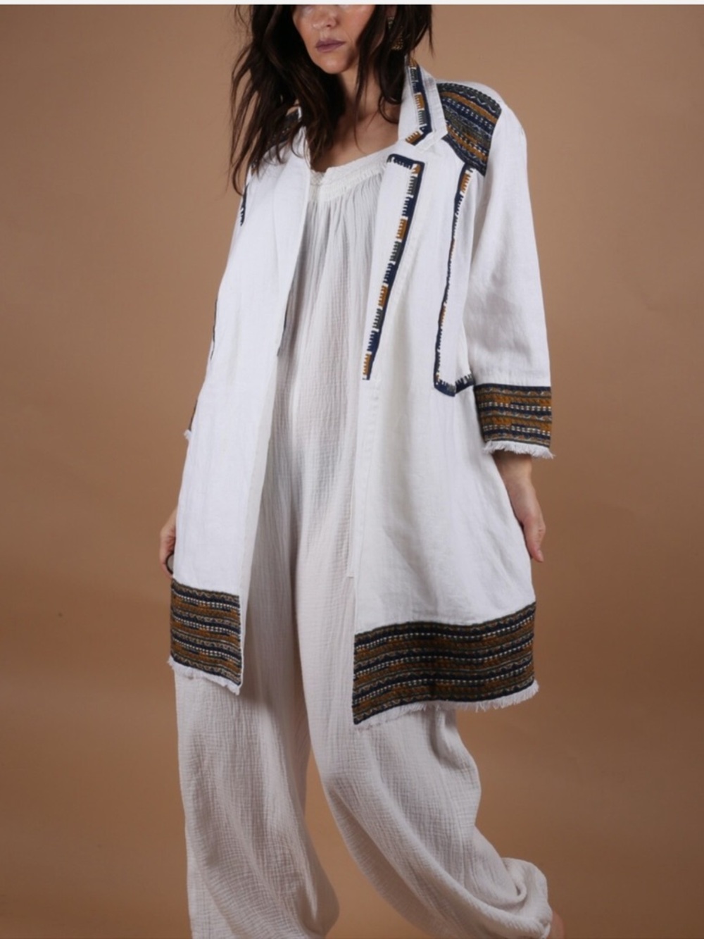 Chico's Cream Textured Lightweight Layer embroidered linen size 3 duster